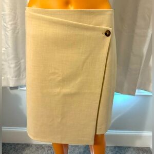Pretty Rachel Zoe size L beige button front knee length skirt